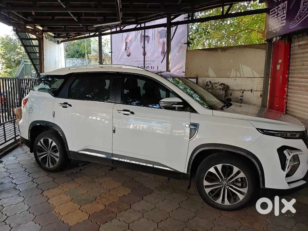 Mg Hector Plus Sharp Pro 1.5 Turbo Petrol Mt 6 Str, 2022, Petrol