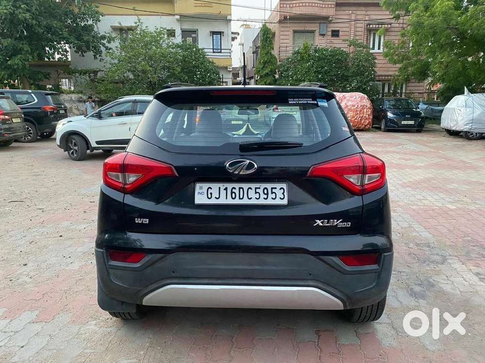 Mahindra Xuv300 2021 Petrol 20800 Km Driven