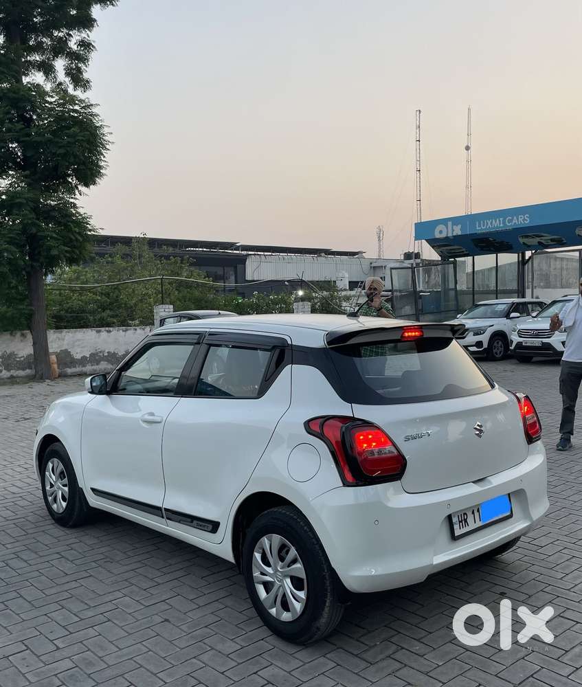 Maruti Suzuki Swift 1.2 Vxi (o), 2023, Petrol