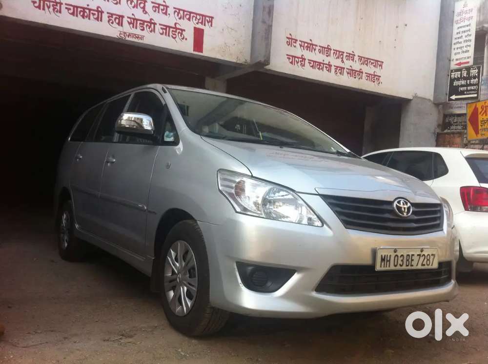 Toyota Innova 2012