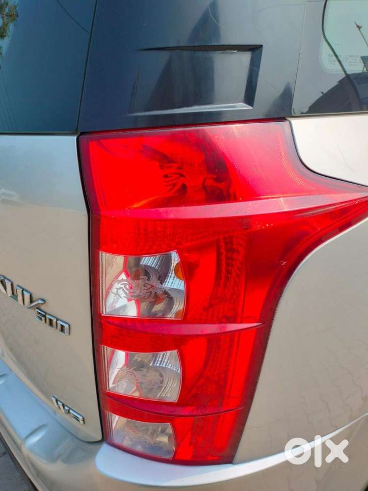 Mahindra Xuv500 W8 2016 Dual Tone