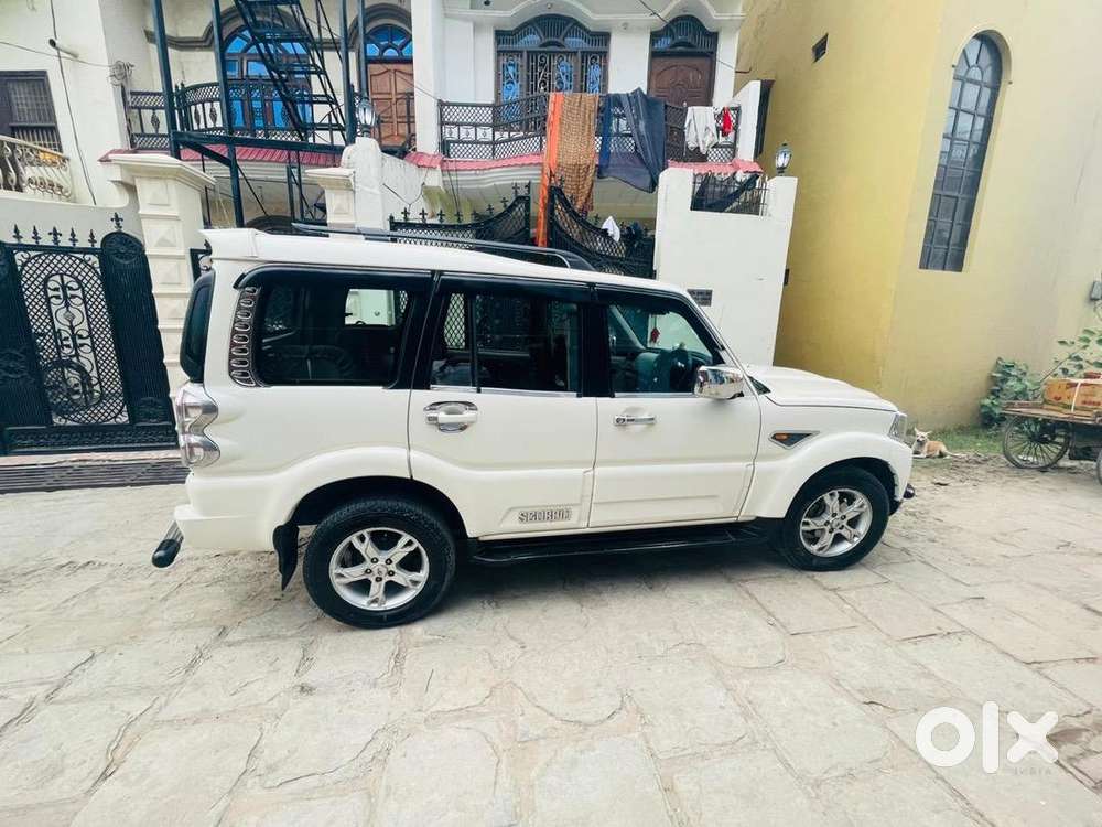 Mahindra Scorpio 2016 Diesel Well Maintained