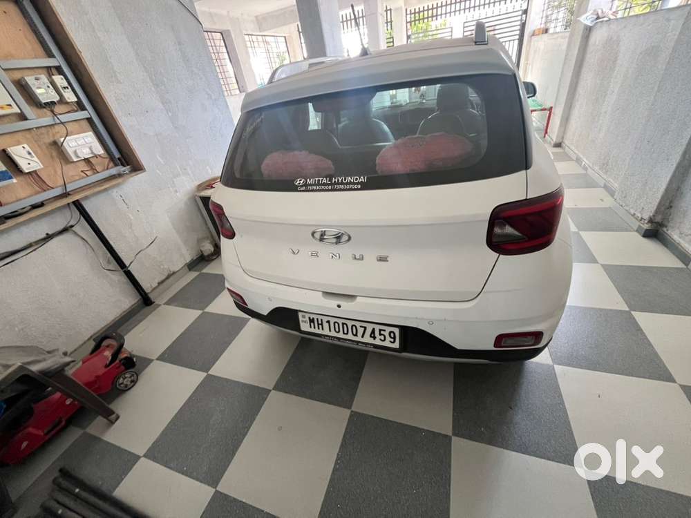Hyundai Venue Petrol 2022