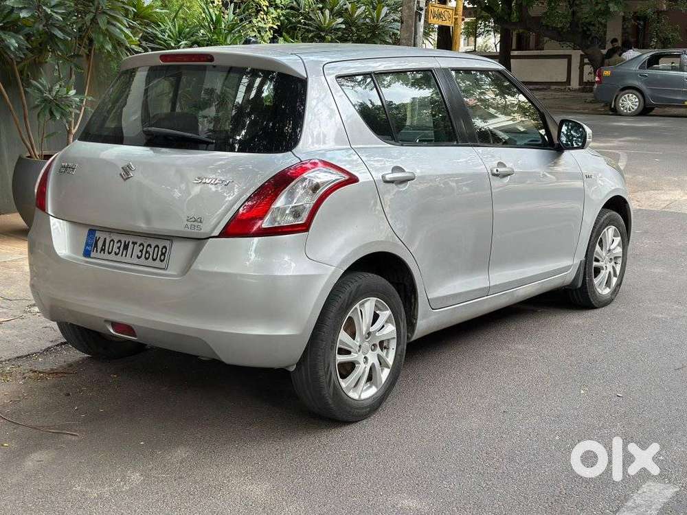 Maruti Suzuki Swift Vvt Zxi, 2014, Petrol