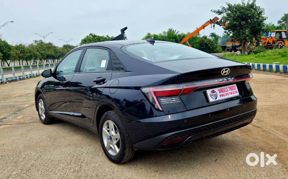 Hyundai Verna 1.5 S Petrol Mt, 2023, Petrol