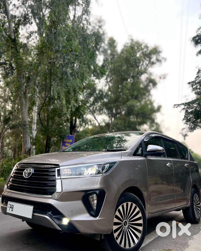 Toyota Innova Crysta [ ] 2.4 Zx At 7 Str, 2022, Diesel