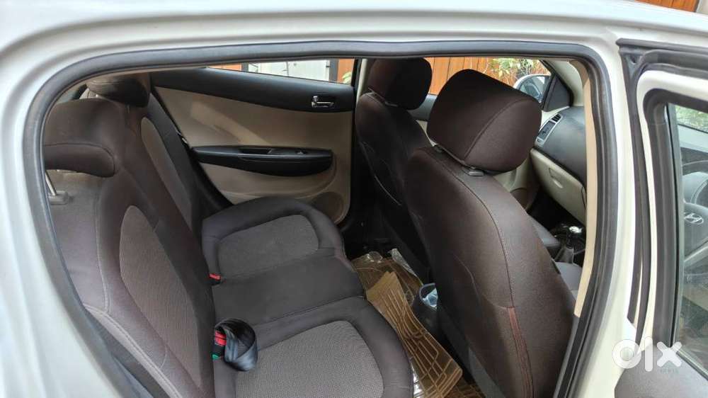 Hyundai I20 Asta 2012  Sun Roof I Single Owner  50,000 Km  Excellen