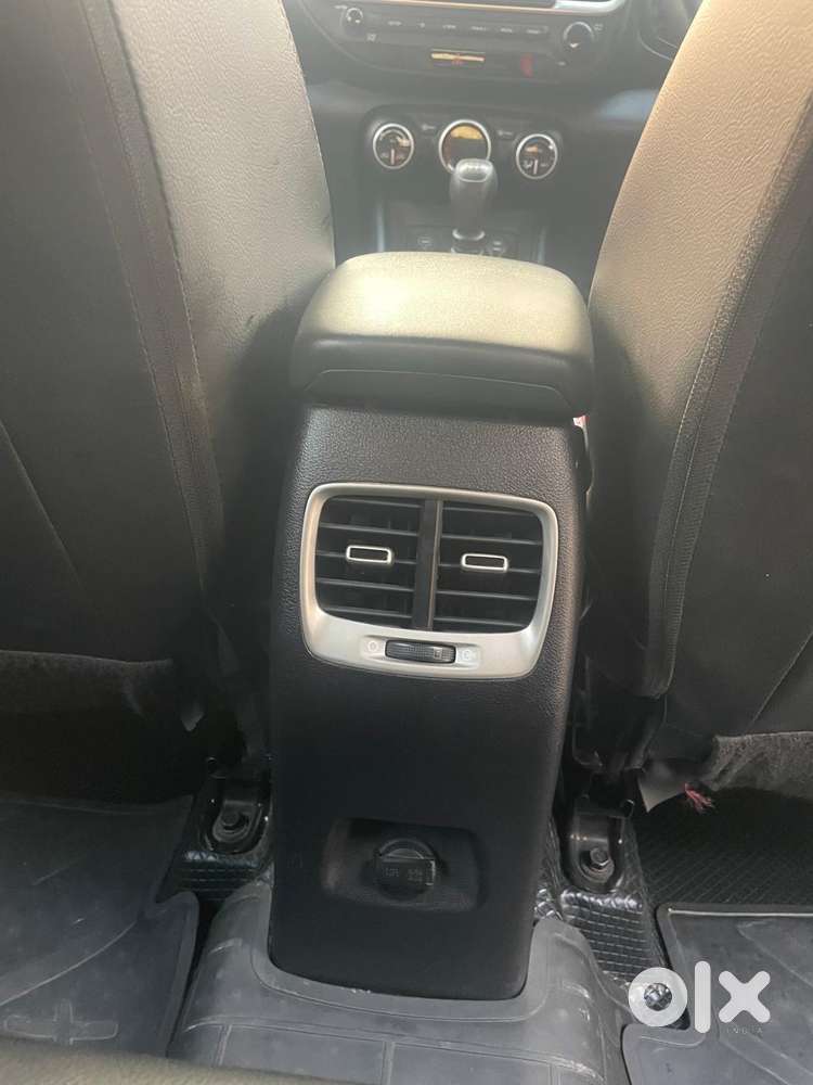 Hyundai Venue S (o) 1.2 Petrol Knight Edition, 2020, Petrol