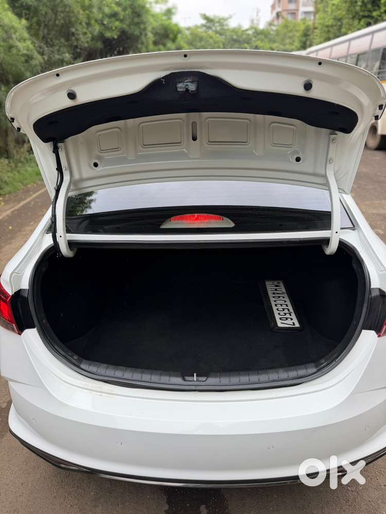 Hyundai Verna 1.6 Sx(o) 2022 / Push Button / Diesel / Manual / Sunroof
