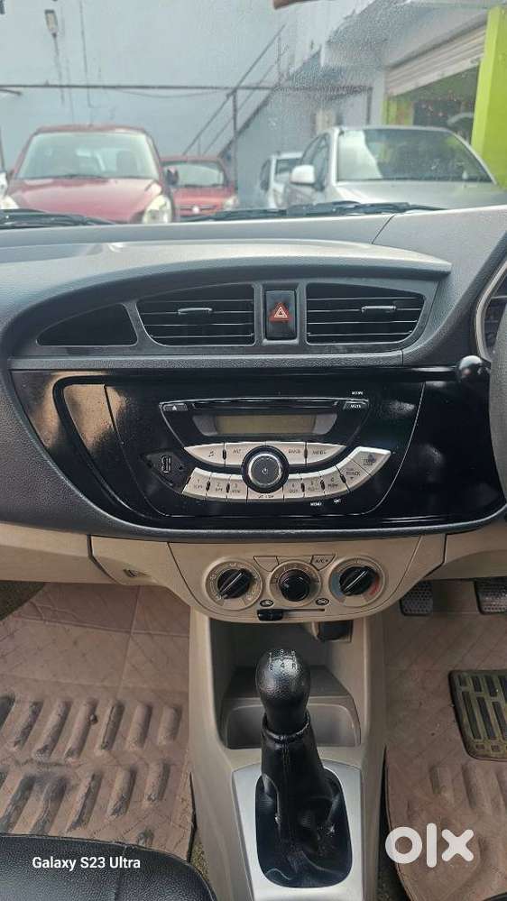 Maruti Suzuki Alto K10 Vxi, 2015, Petrol