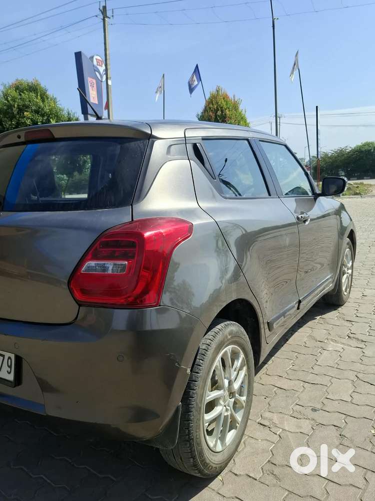 Maruti Suzuki Swift 1.3 Zxi, 2022, Petrol