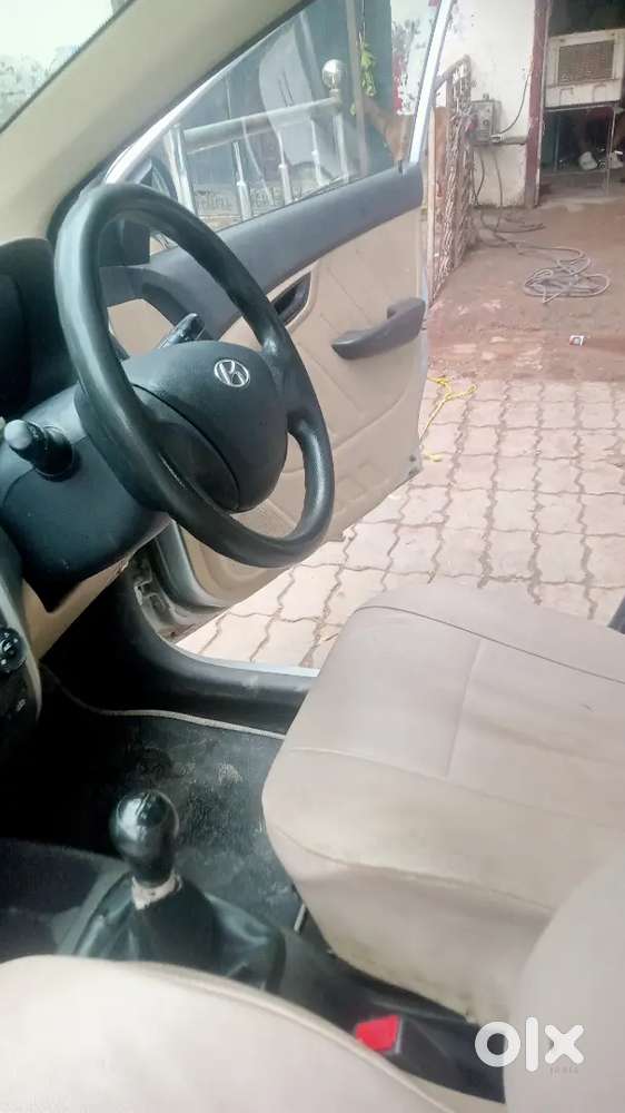 Hyundai Eon 11