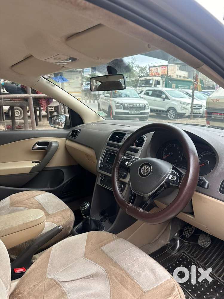 Volkswagen Vento 1.6 Highline, 2015, Petrol