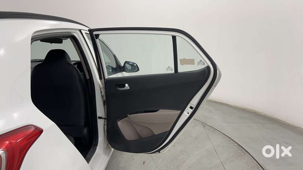Hyundai Grand I10 1.2 Kappa Sportz, 2016, Petrol