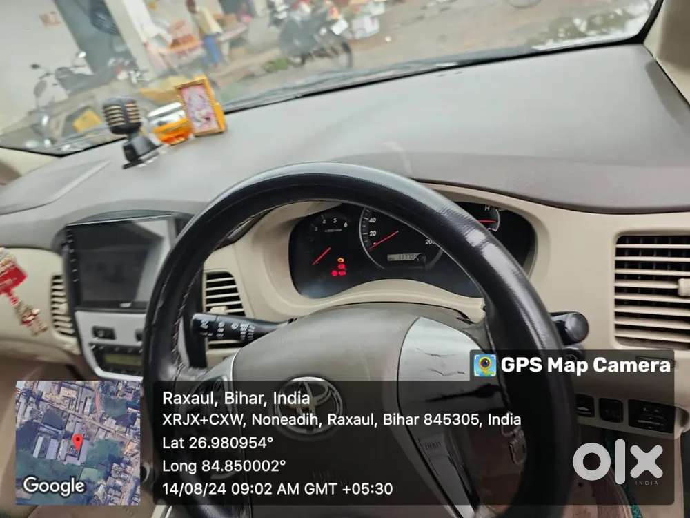 Toyota Innova 2014