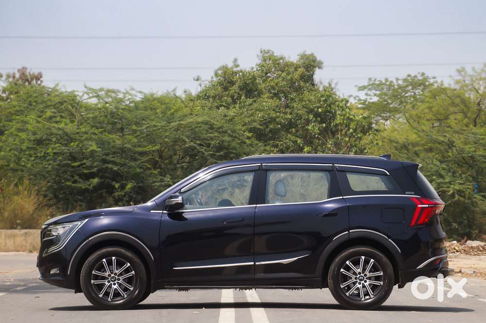Mahindra Xuv700 Ax7l 6 Str At, 2023, Petrol
