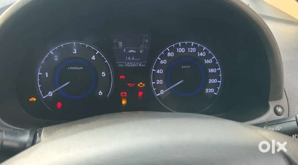 Hyundai Fluidic Verna Sx 1.6 2013