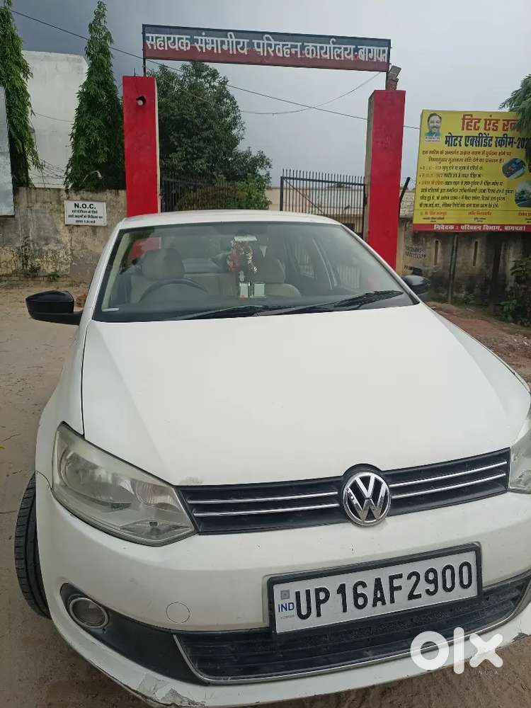 Volkswagen Vento 1.6 Petrol October/2011 Model