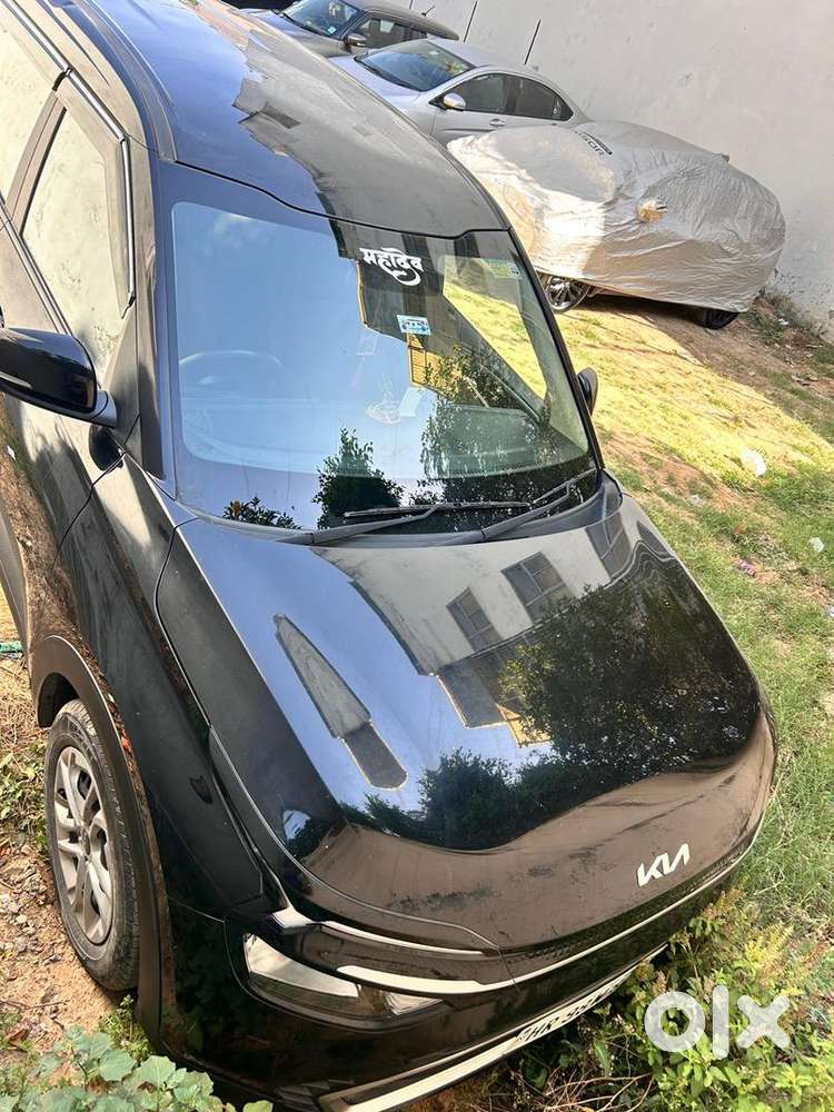 Kia Carens 2025 Diesel 21000 Km Driven