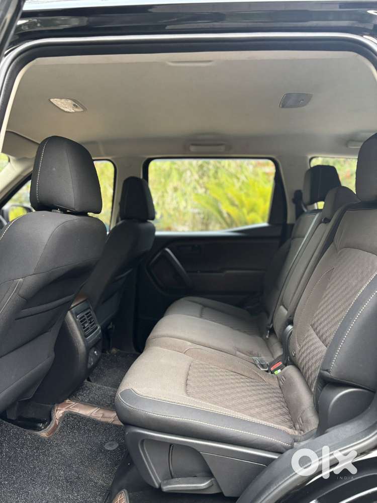 Mahindra Scorpio N Z2 Petrol Mt 7 Str, 2025, Petrol