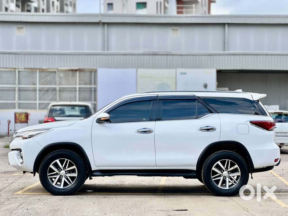 Toyota Fortuner 4x4 Manual Limited Edition, 2018, Diesel