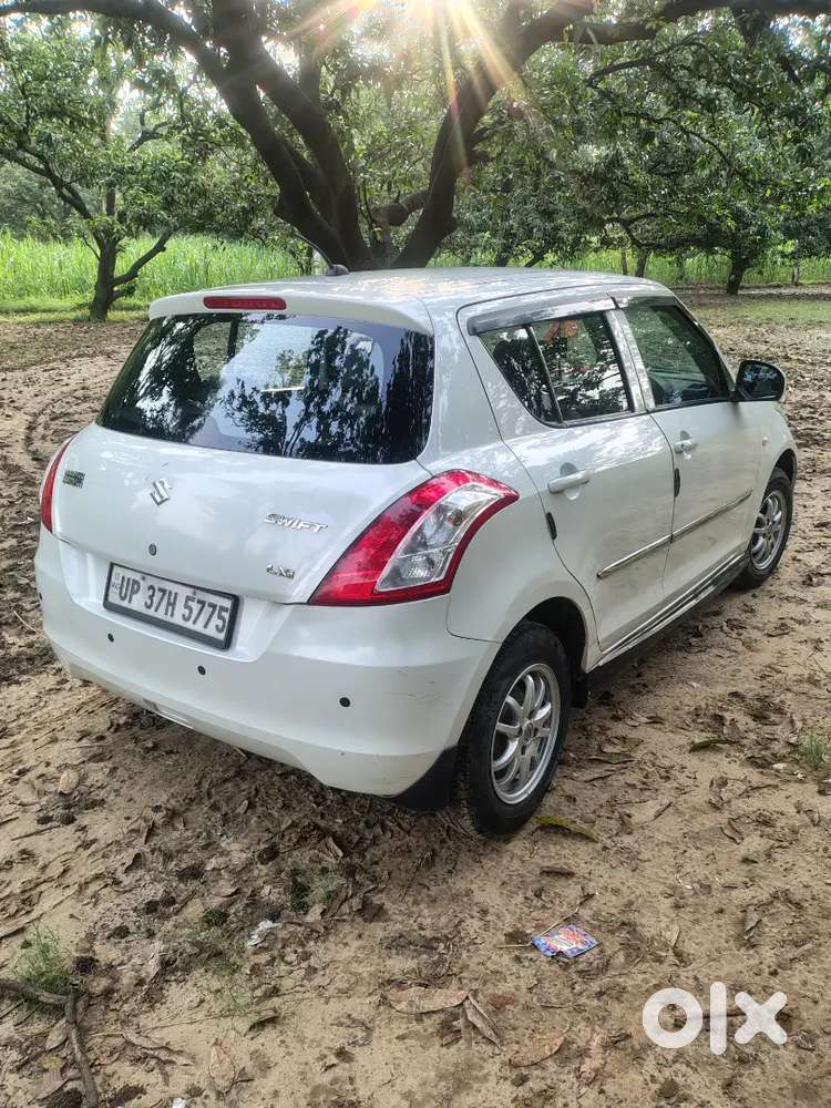 Maruti Suzuki Swift Lxi 2018