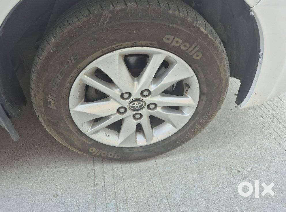 Toyota Innova Crysta 2.8z Automatic, 2017, Diesel