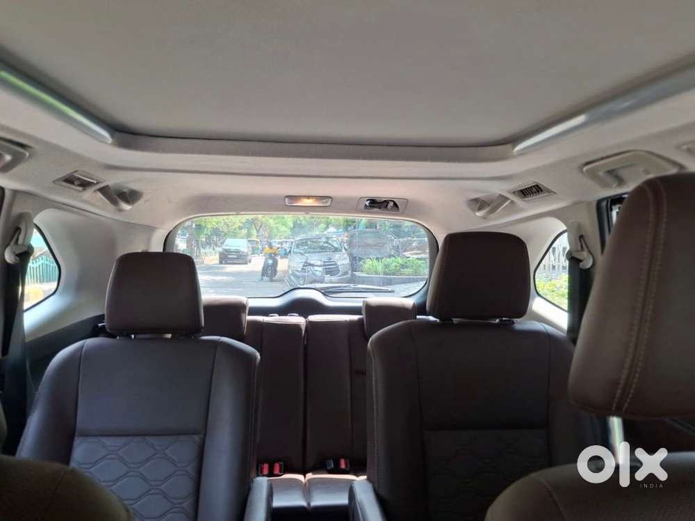 Toyota Innova Hycross 2.0 Zx (o) Hybrid 7 Str, 2025, Cng & Hybrids