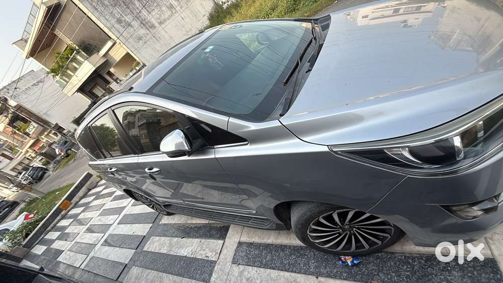 Toyota Innova Crysta 2016 Diesel Manual