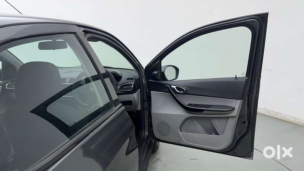Tata Tiago 1.2 Revotron Xz Plus, 2020, Petrol