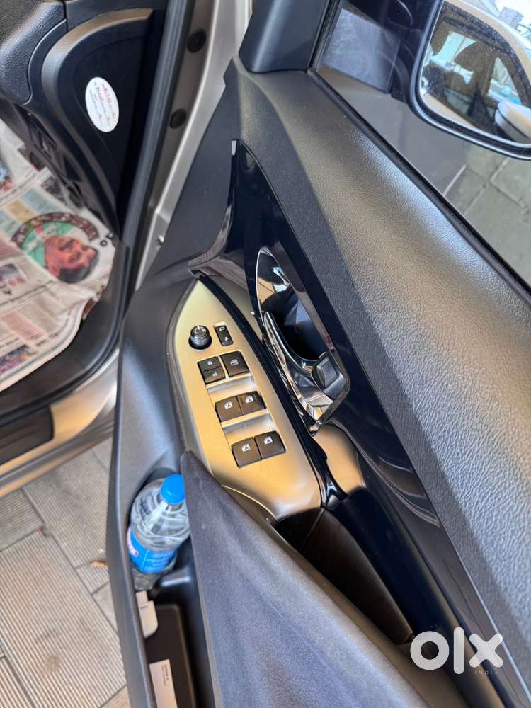 Toyota Innova Crysta 2019
