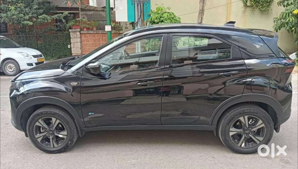 Tata Nexon Ev Empowered Plus A 45 Dark Edition, 2024, Electric