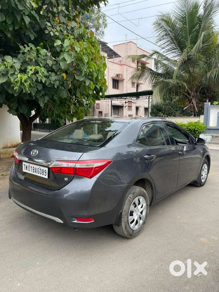 Toyota Corolla Altis 1.8 J, 2016, Petrol