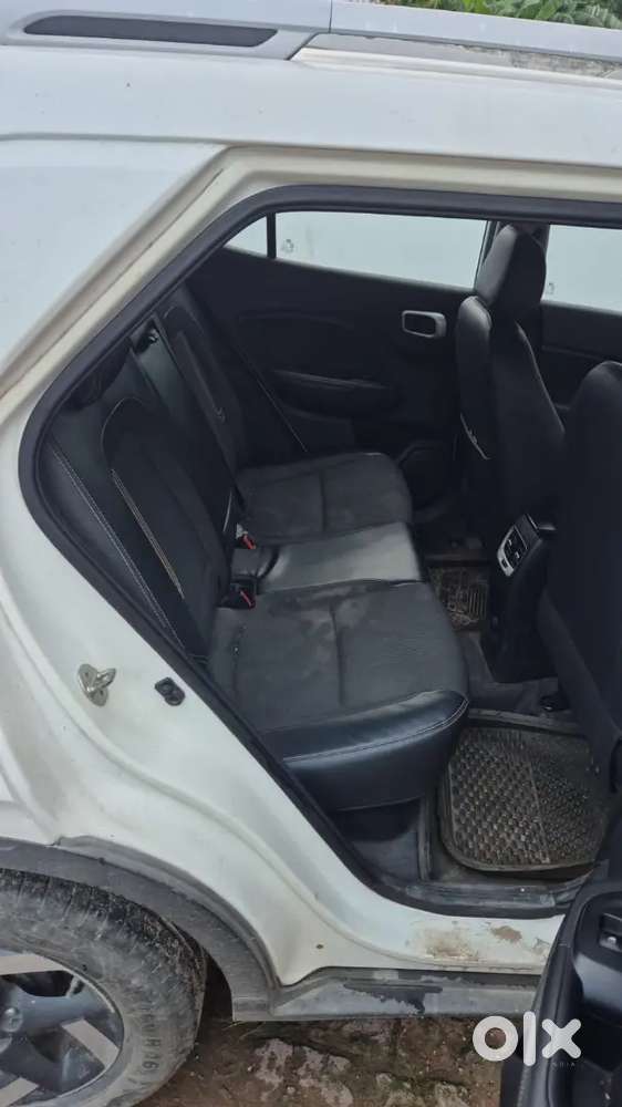 Hyundai Venue Diesel Manual 2019