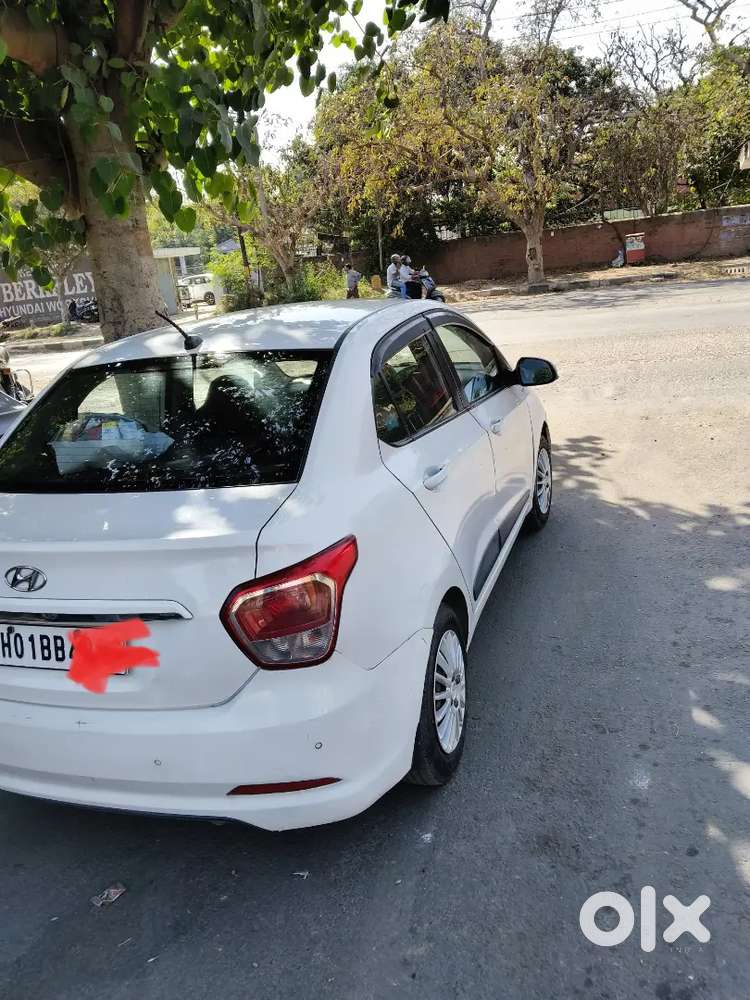 Hyundai Xcent Petrol 2015 Excellent Condition