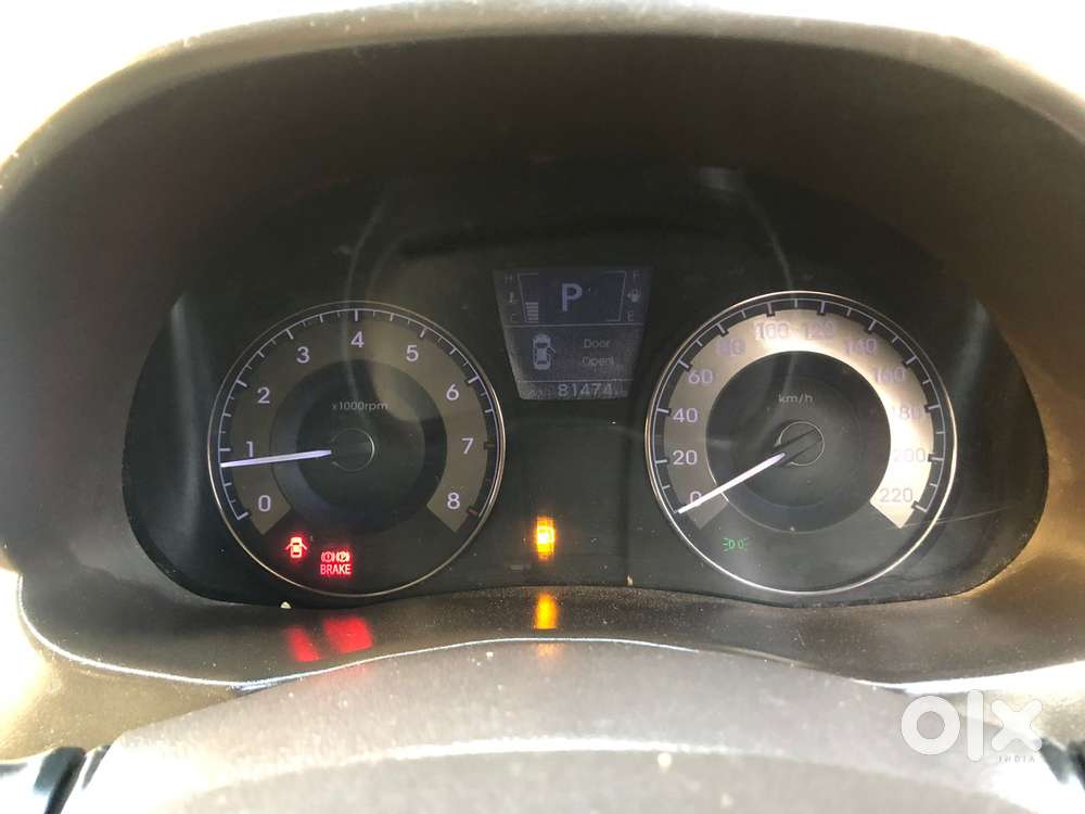Hyundai Verna Fluidic 1.6 Vtvt Sx Automatic, 2013, Petrol