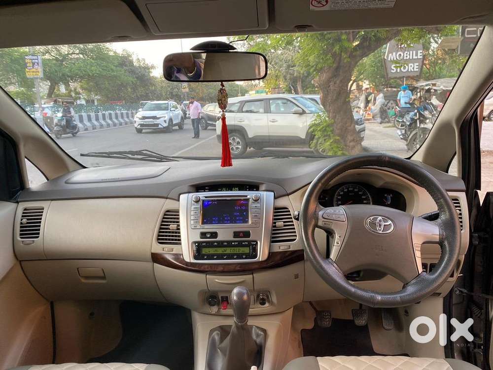 Toyota Innova 2013 Diesel Well Maintained