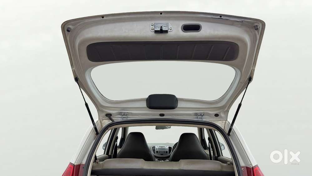 Hyundai I10 Sportz 1.1l, 2014, Petrol