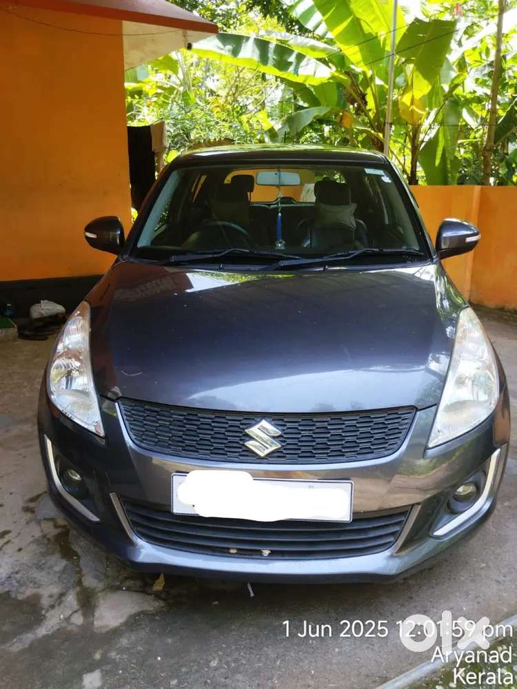 Maruti Suzuki Swift 2016 Petrol 42000 Km Driven