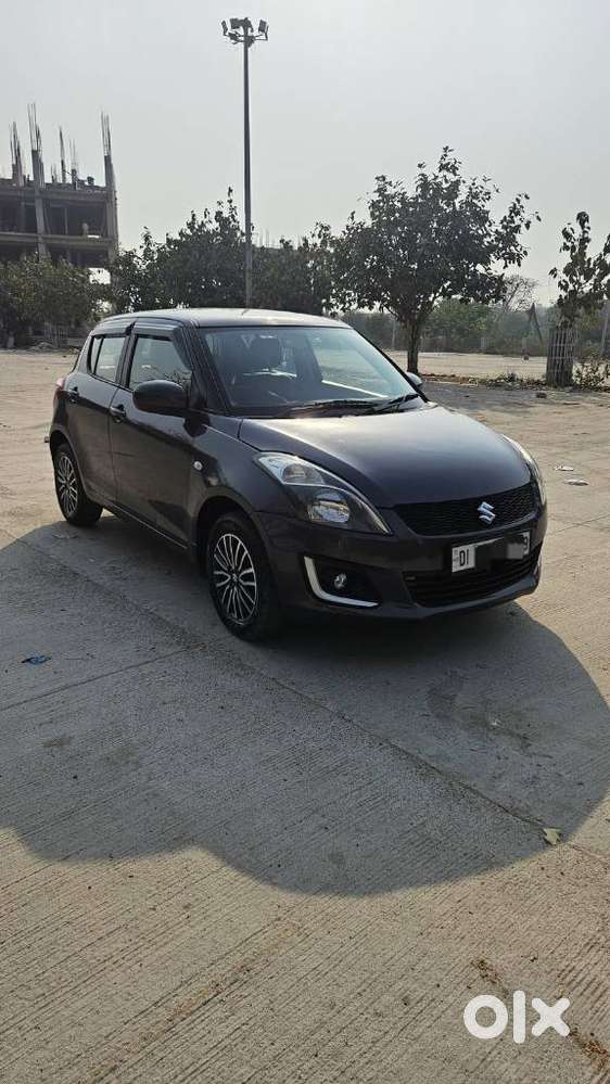 Maruti Suzuki Swift Lxi Option, 2016, Petrol