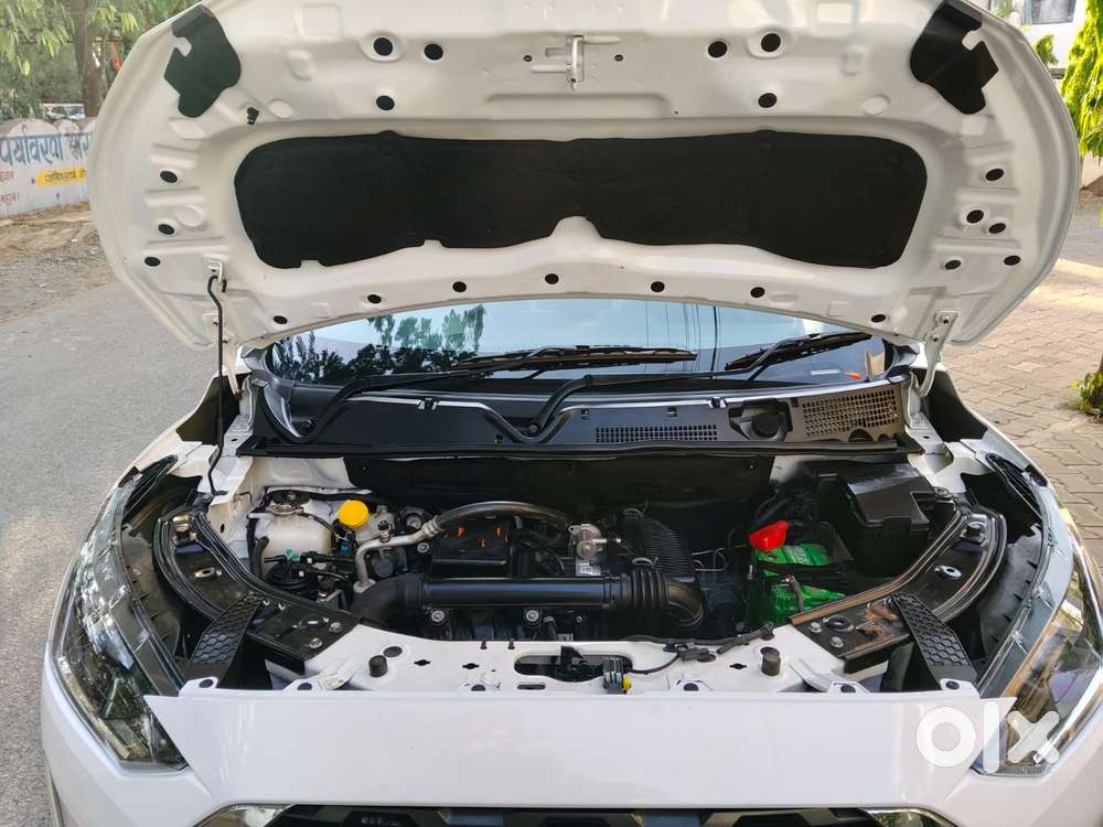 Nissan Magnite 1.0 Xv, 2024, Petrol