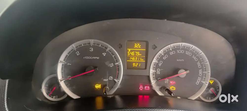 Swift Maruti Suzuki Ddis 2013 Car