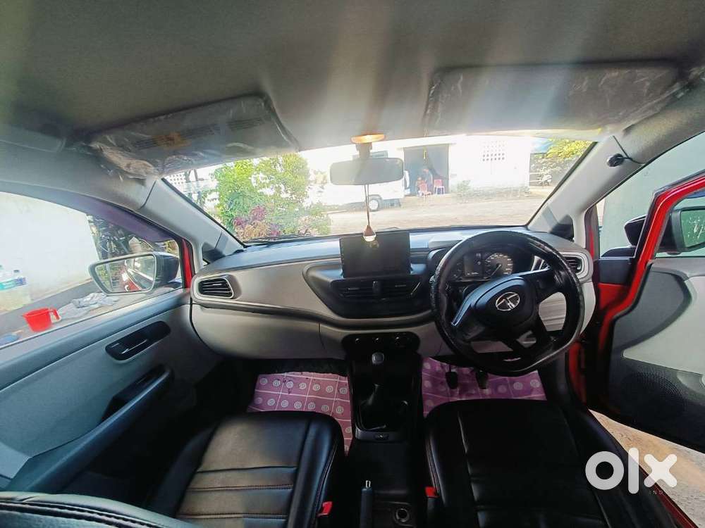 Well Maintained Tata Altroz 2021 Petrol