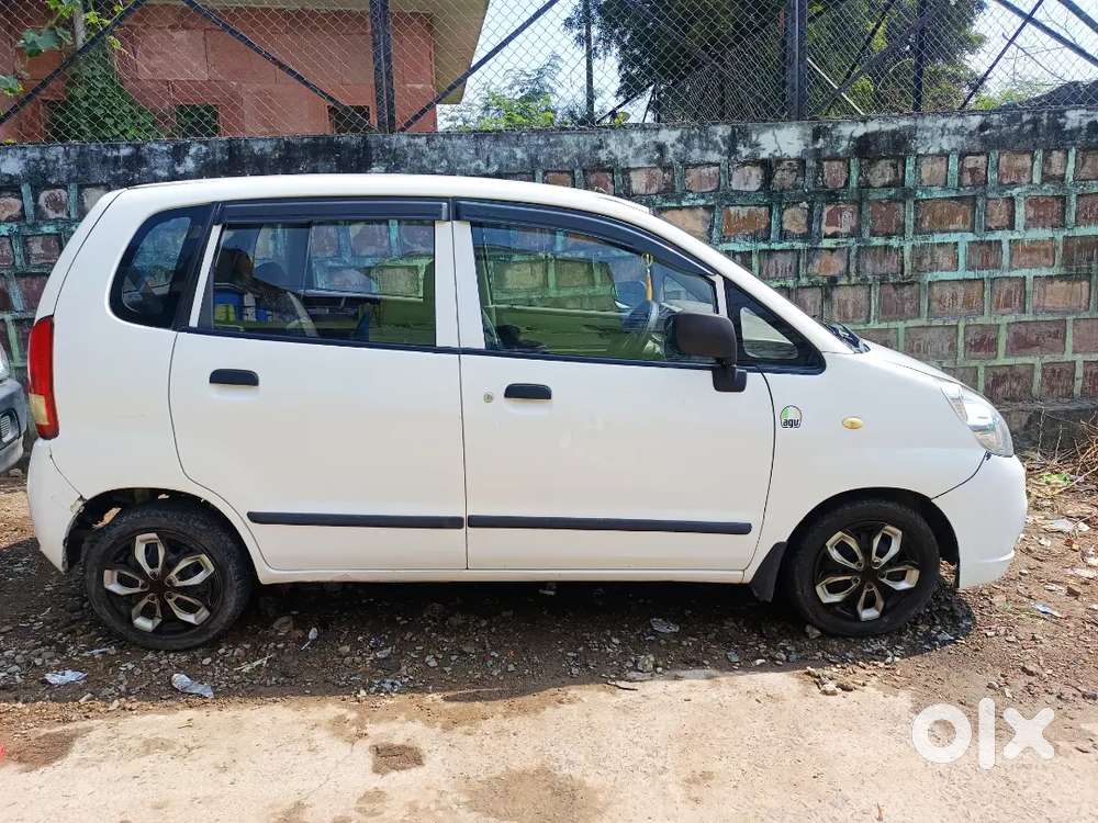 Maruti Suzuki Zen Estilo Lxi 2010