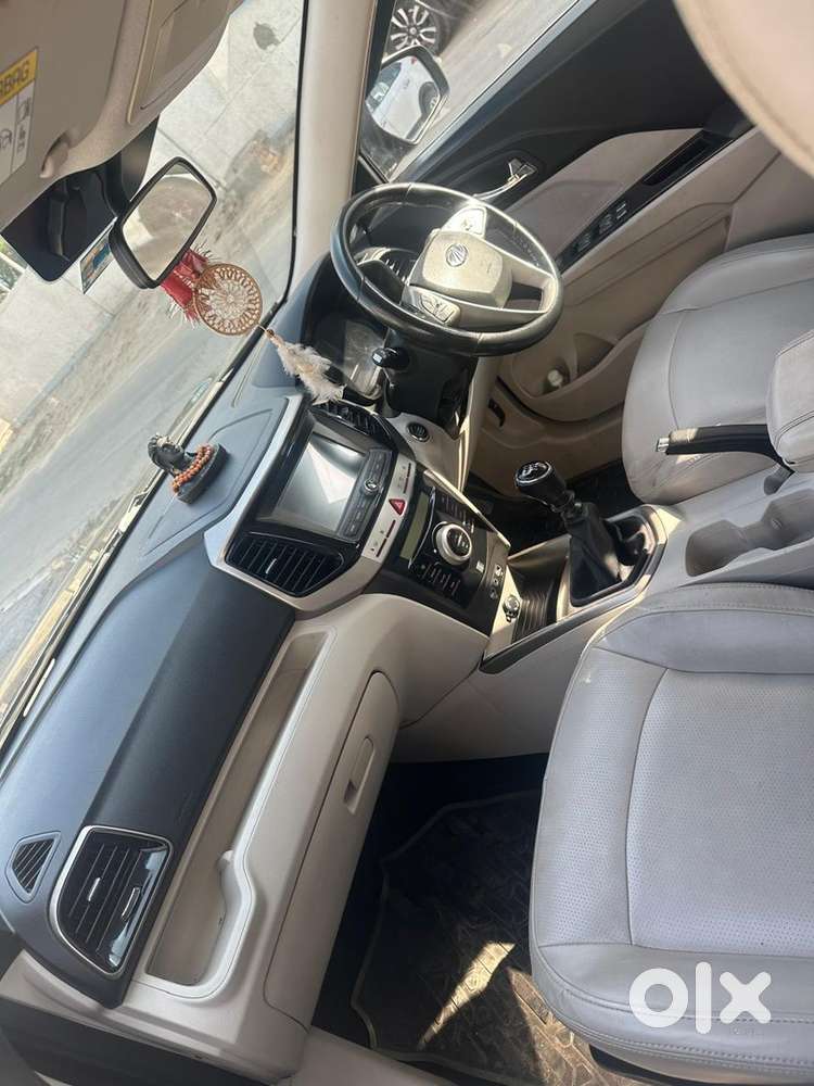 Mahindra Xuv300 Petrol Manual 2021