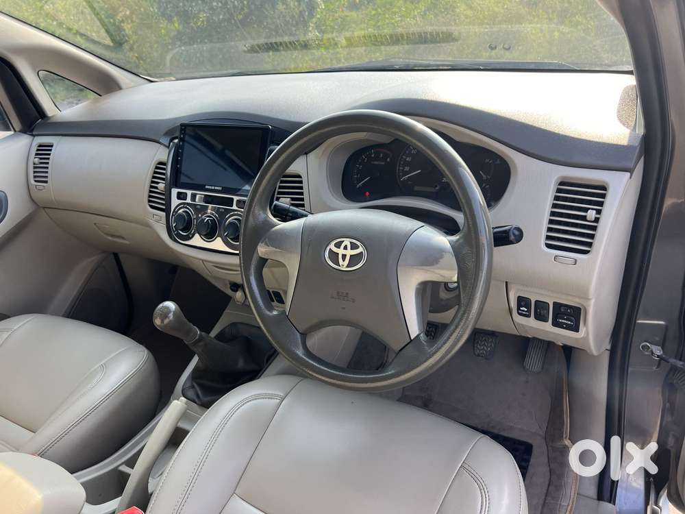 Toyota Innova 2.5 G (diesel) 7 Seater Bs Iv, 2013, Diesel