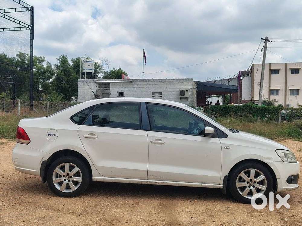 Volkswagen Vento Petrol Highline, 2010, Petrol