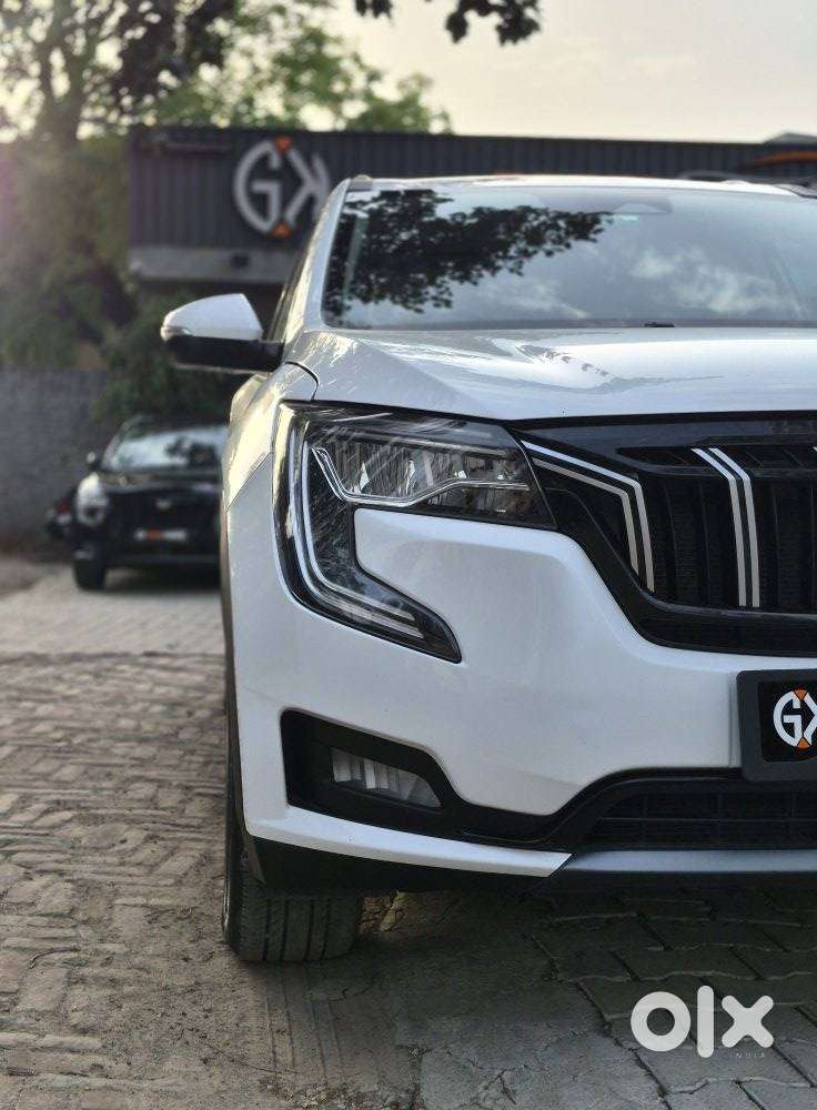 Mahindra Xuv700 2.2 Ax 7 Diesel At Str, 2023, Diesel