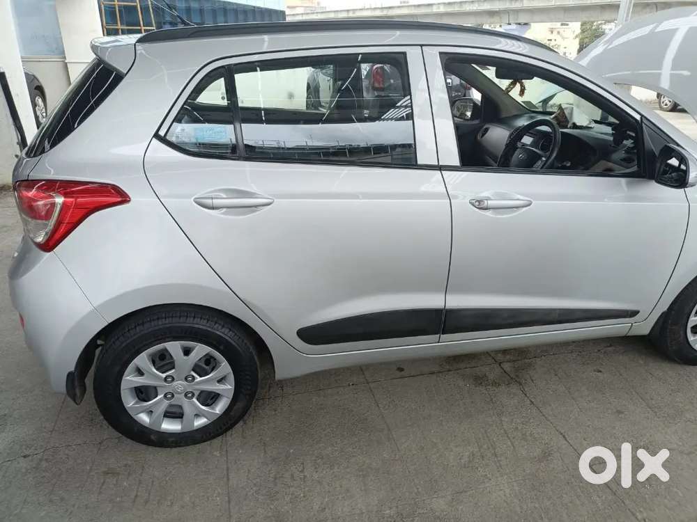 Hyundai Grandi10 2015