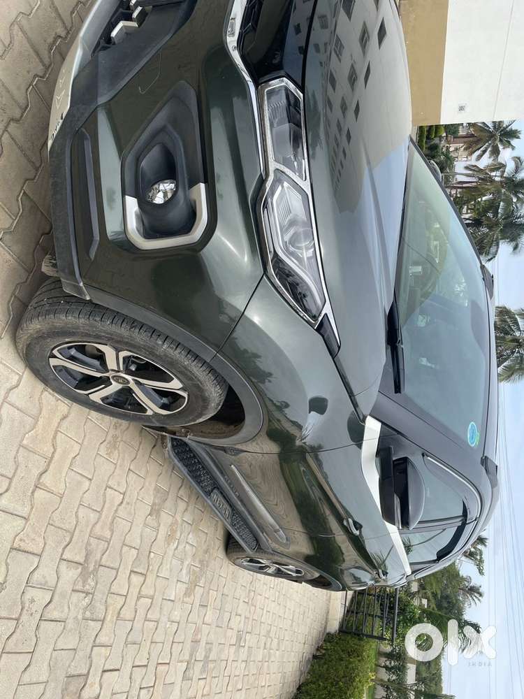 Tata Nexon Xz+ Sunroof , 26,402km -  Petrol , Manual 2022